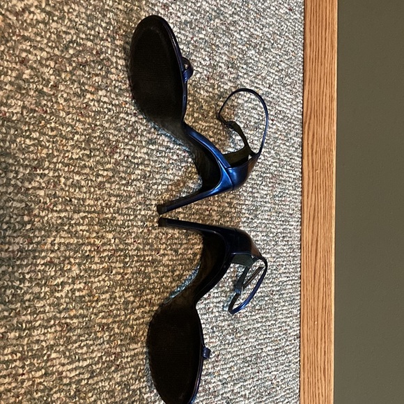 Stuart Weitzman heels - Picture 5 of 8